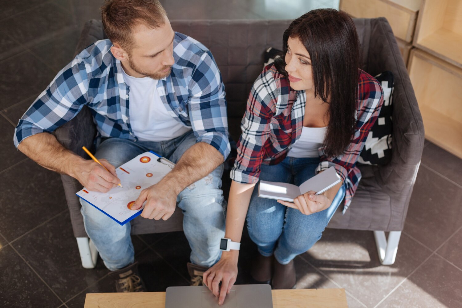 découvrez pourquoi l'assurance habitation est essentielle pour protéger votre foyer et vos biens. protégez-vous contre les imprévus et assurez votre tranquillité d'esprit avec une couverture adaptée à vos besoins.